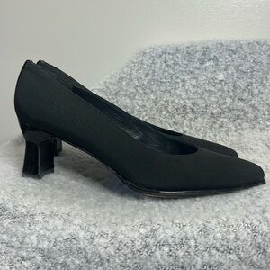 Stuart Weitzman Black Pump -EUC!
